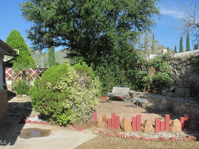 4425 Gen Maloney Cir — Photo 16
