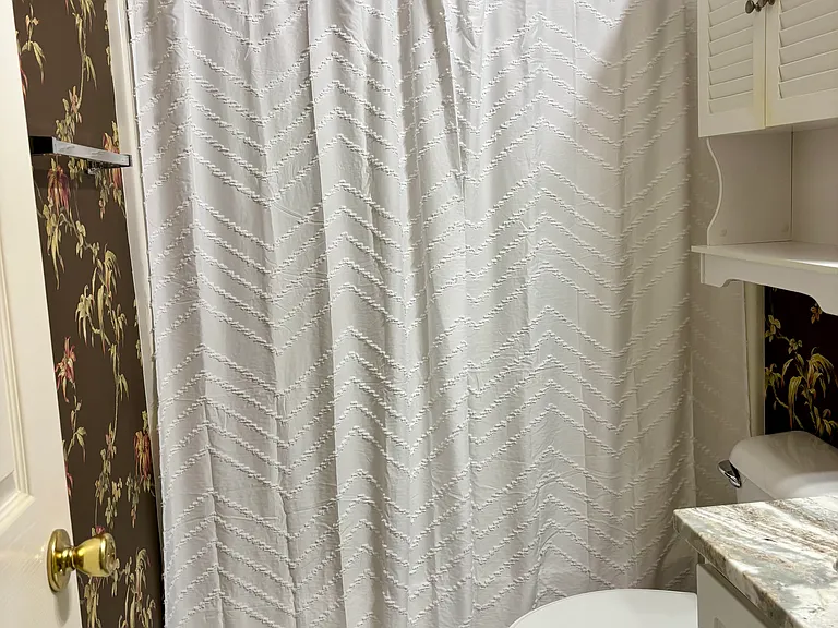 Second full bath, with granite countertop