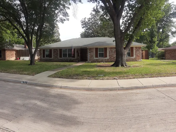 1608 Amherst Dr, Plano, TX 75075