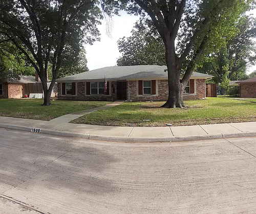 1608 Amherst Dr Photo 1