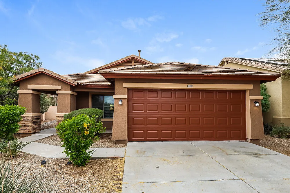 3 bed, 2.0 bath, 1597 sqft, $2,000 — Photo 1