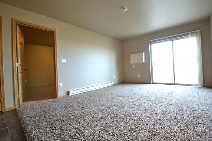 Sidney Apartments — Photo 37