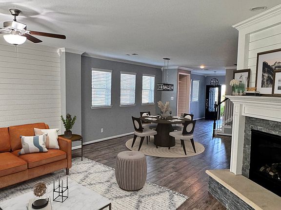 4th image of 1592 Sugarberry Dr
