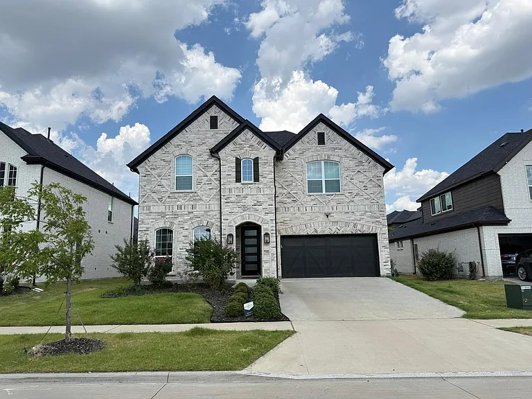10678 Grayhead Dr — Photo 2