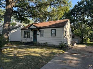 1205 W 5th Ave, Emporia, KS 66801
