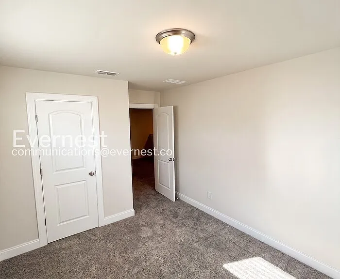 4522 Skywood Ln — Photo 9