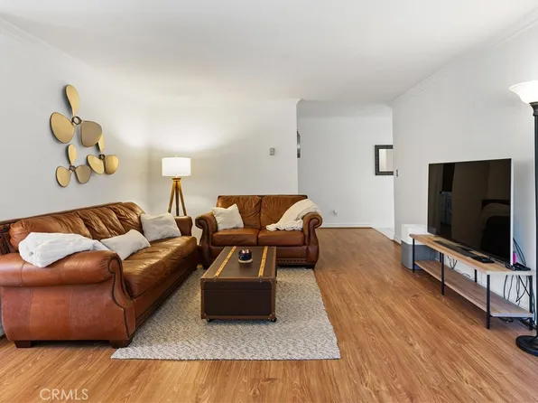 8710 Belford Ave APT 120B, Los Angeles, CA 90045