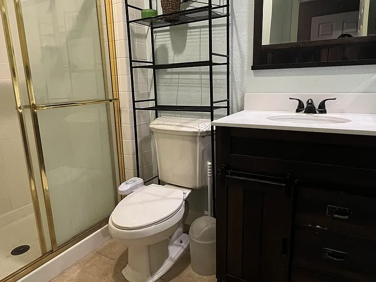 6901 Hollybrook Dr #1 — Photo 8