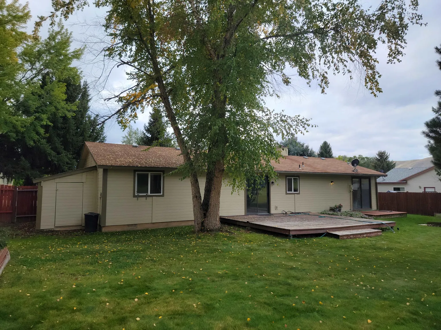 3 bed, 1445 sqft, $1,750 — Photo 2