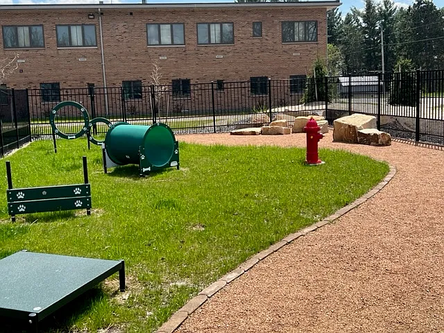 Sunset Place Apartments — Photo 87
