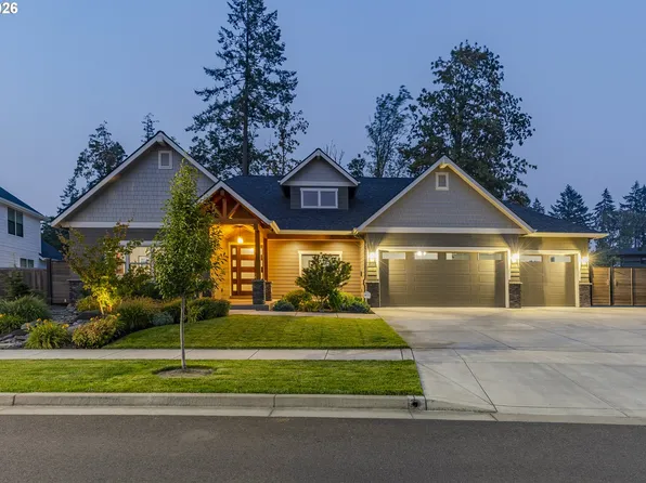 1822 John Day Dr, Eugene, OR 97408