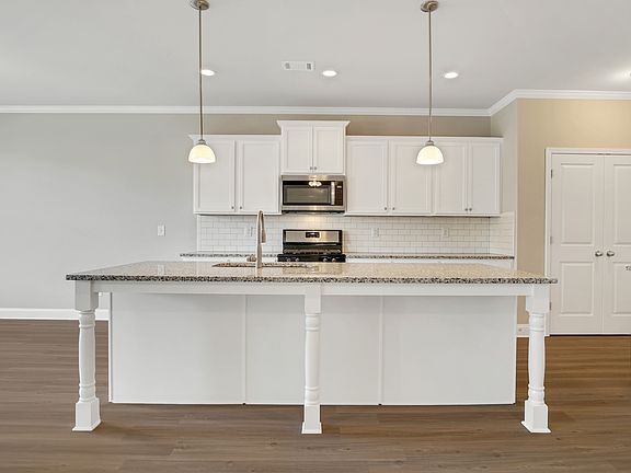 4th image of 5157 Parkwood Dr