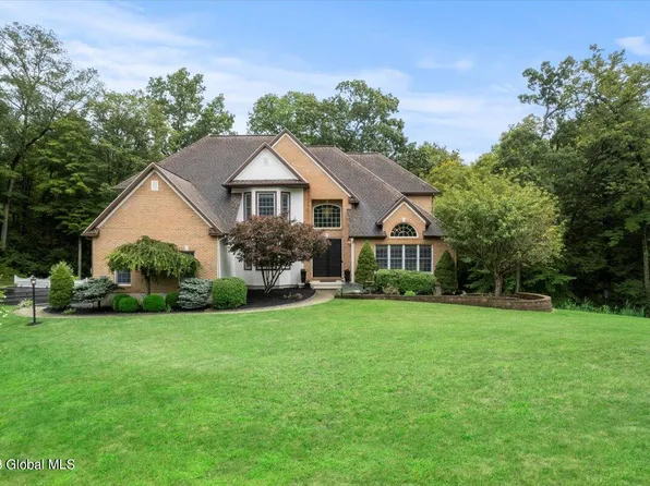 19 Eliot Drive, Slingerlands, NY 12159