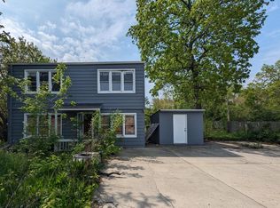 343 E Waterford Ave, Milwaukee, WI