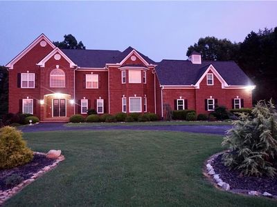 8910 Champion Ct, Ball Ground, GA, 30107