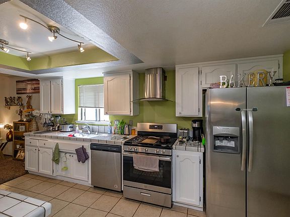 5th image of 15674 Kingswood Dr