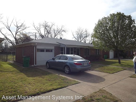 4th image of 404 Meadow Dr