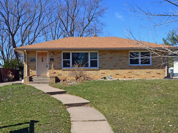1647 Luella St N, Saint Paul, MN 55119