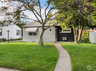 2006 W Crescent Ave, Waukegan, IL 60085
