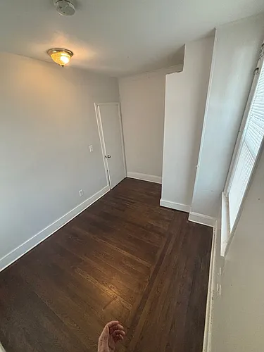57 Thompson St Photo 1