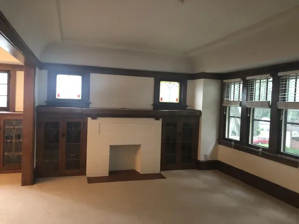 1914 N 56th St, Milwaukee, WI 53208