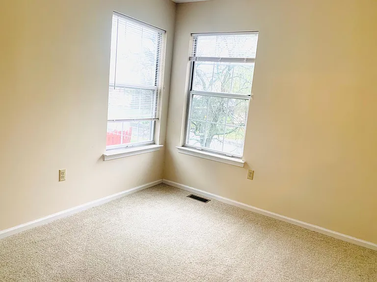 309 Stonebridge Blvd — Photo 9