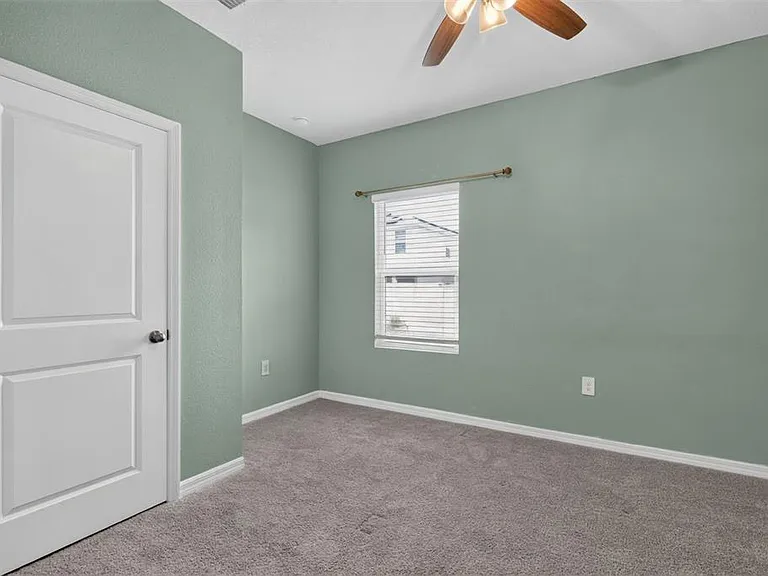 5122 SW 49th Ln — Photo 17