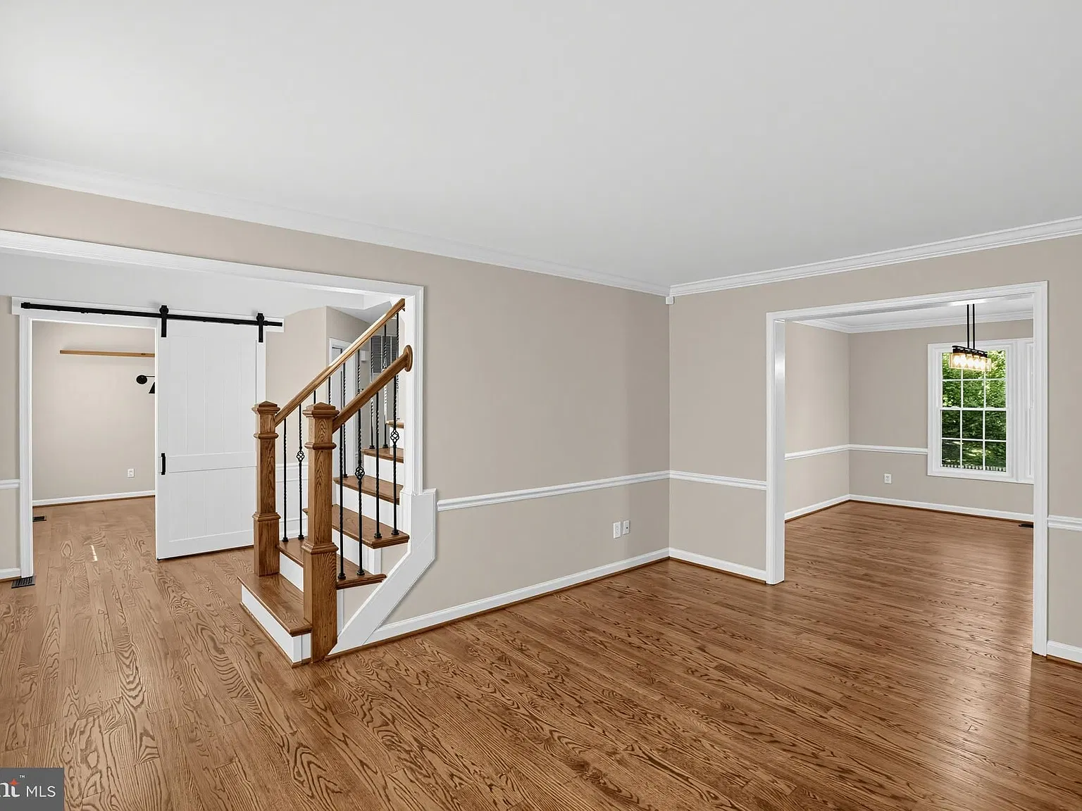 4 bed, 3.5 bath, 3582 sqft, $3,950 — Photo 2
