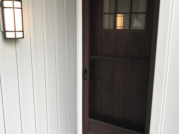 2nd image of 425 Sand Dr