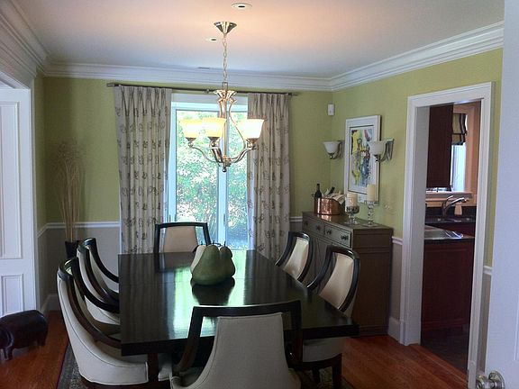 4th image of 607 Langston Ln