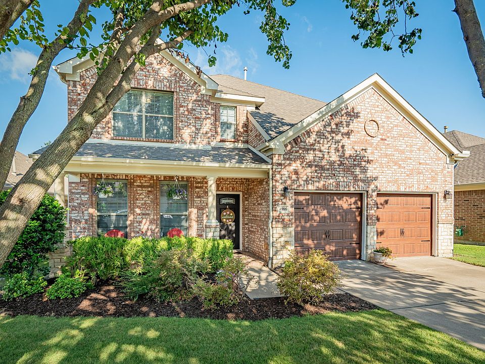 1st image of 2709 Laurel Oak Dr