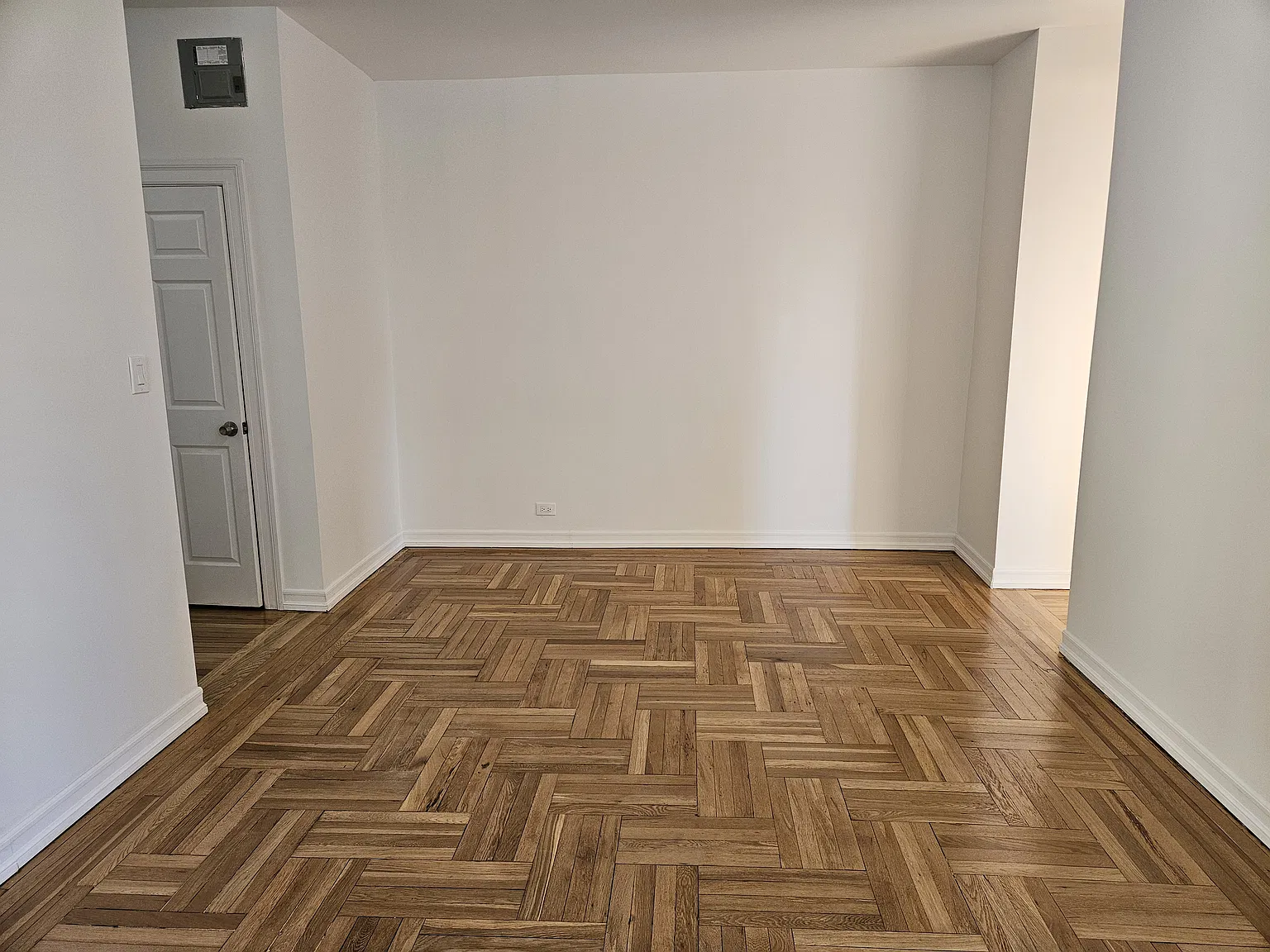 645 Ocean Parkway — Photo 2