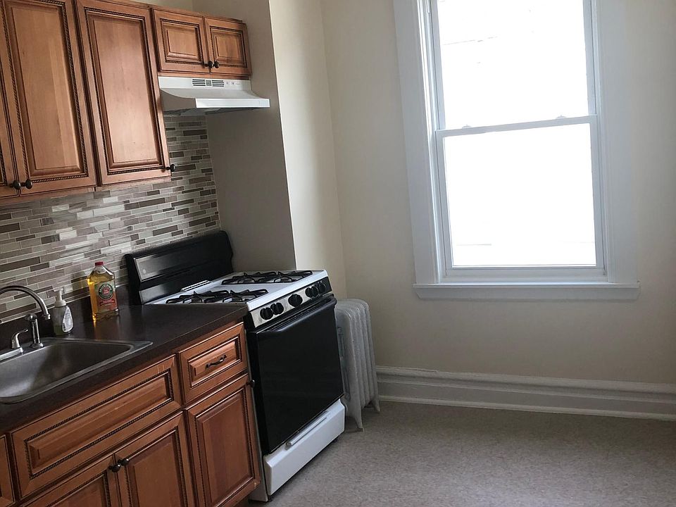 1st image of 3419 Edson Ave Floor 2