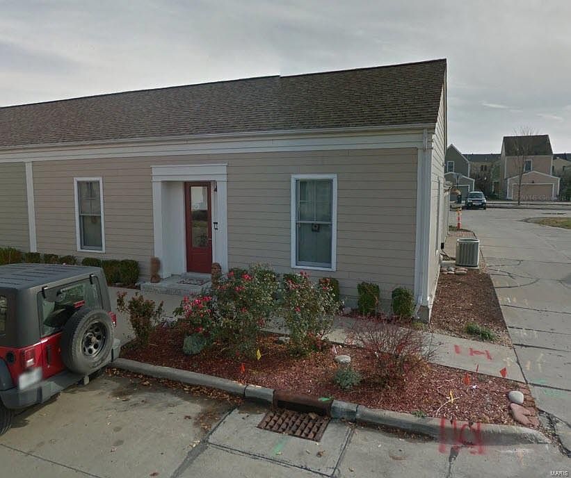 2nd image of 3340 Rue Royale St