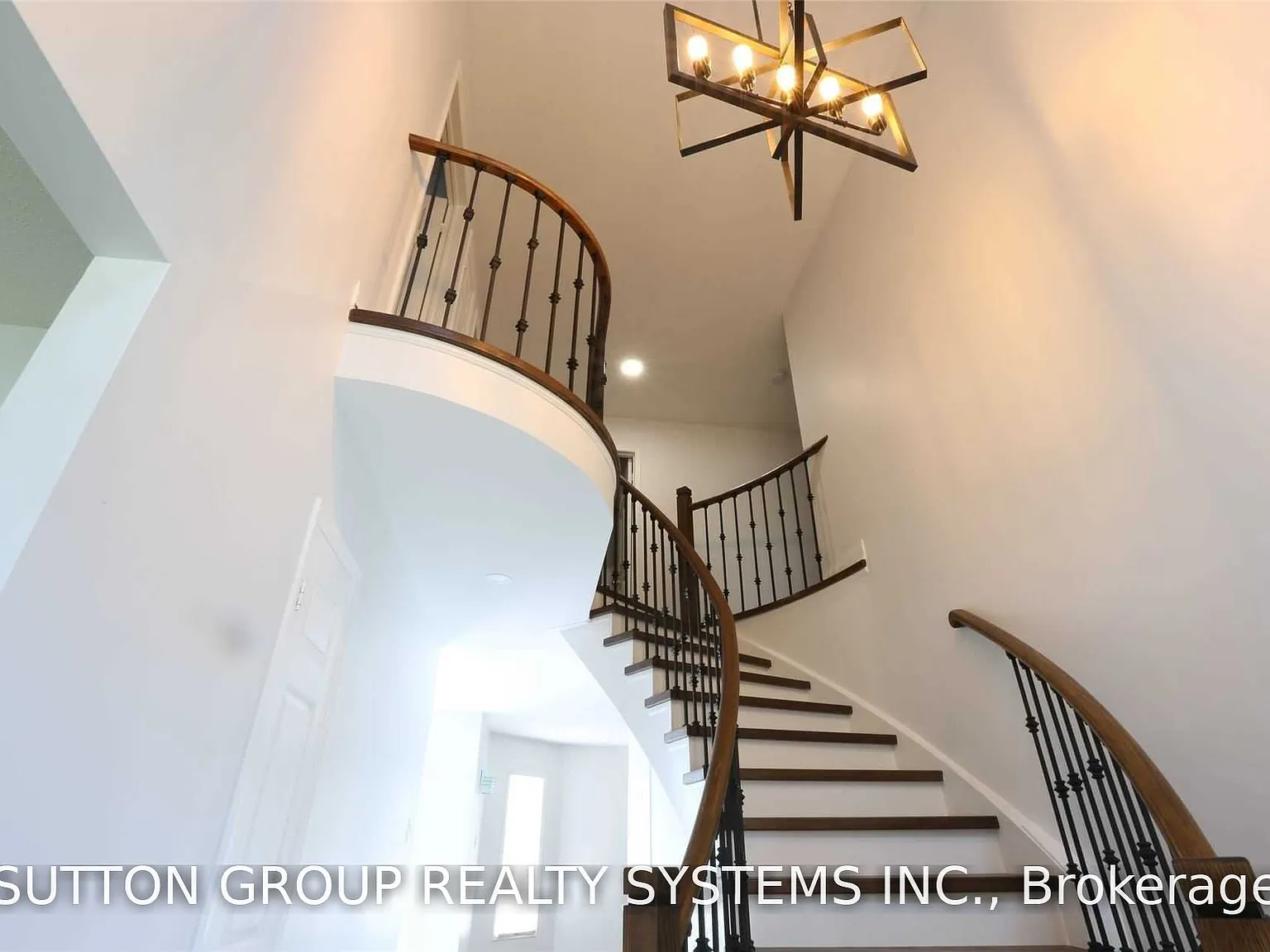 4 bed, $3,400 — Photo 4