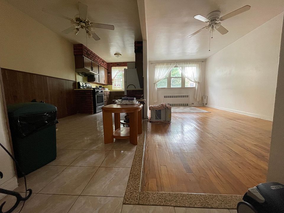 2nd image of 8623 25th Ave