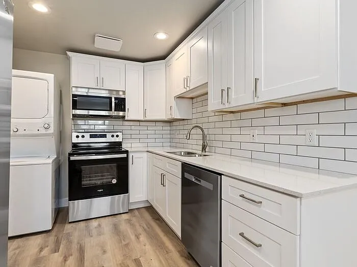 1355 N Redwood Rd #13 — Photo 6