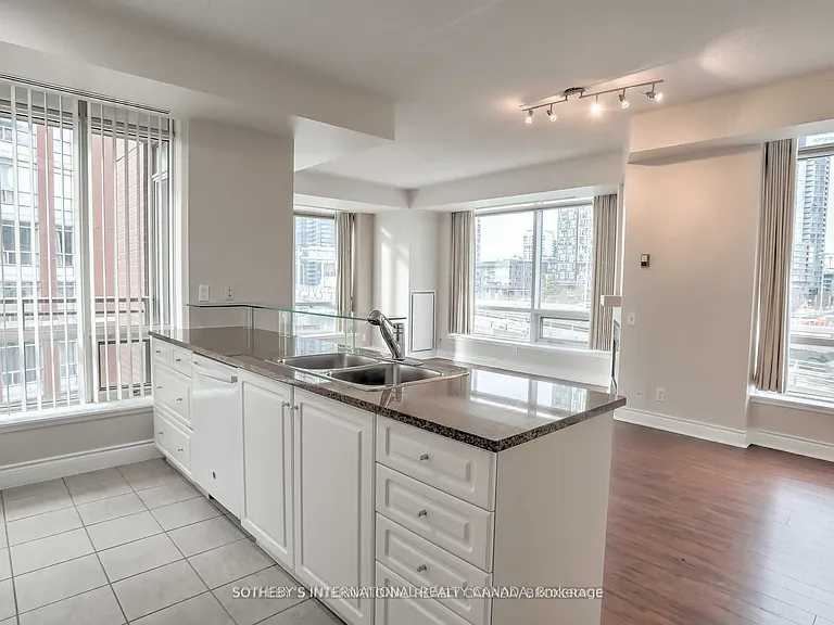 500 Queens Quay W #610W — Photo 7