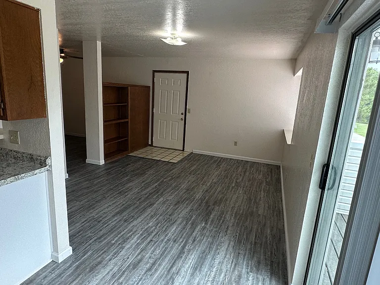 1932 E Lindsey St #202 — Photo 3
