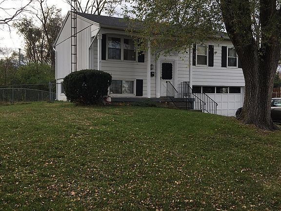 2nd image of 925 Primrose Dr