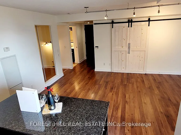 80 Western Battery Rd #2202 — Photo 4