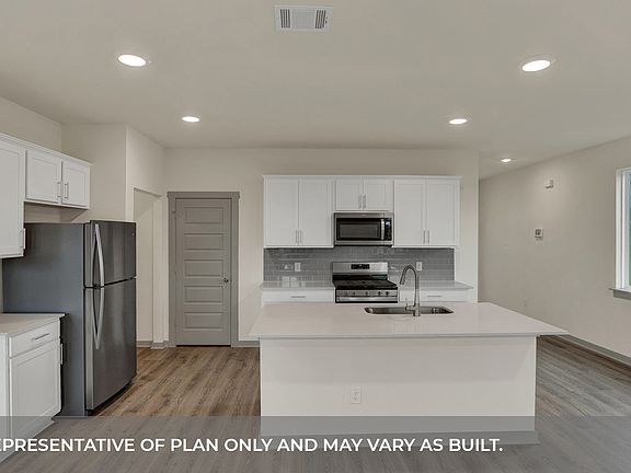 4th image of 105 Folsom St