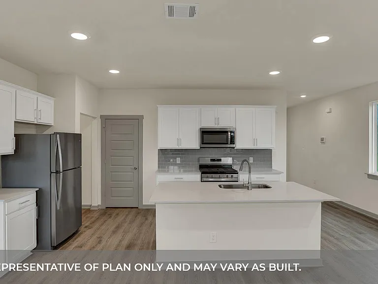105 Folsom St — Photo 4