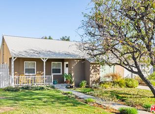 5712 Costello Ave, Van Nuys, CA 91401