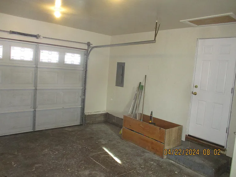250 N Umpqua St — Photo 29