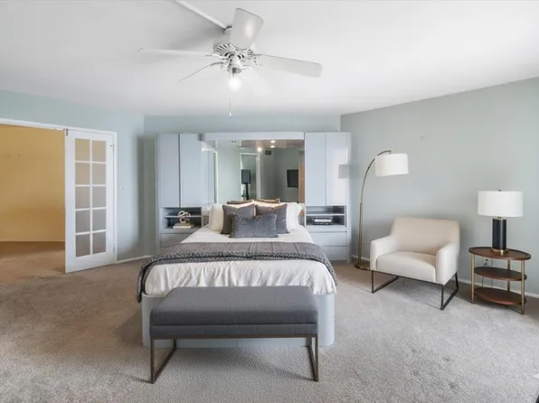 2006 Harmon Cove Tower image 13 of 43