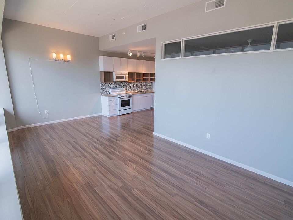 1st image of 4100 Lindell Blvd #10845642