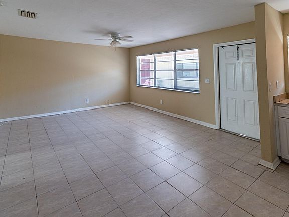 4th image of 913 6th St #3-1-2