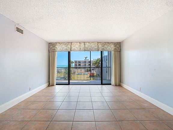4th image of 1501 Middle Gulf Dr Unit H303