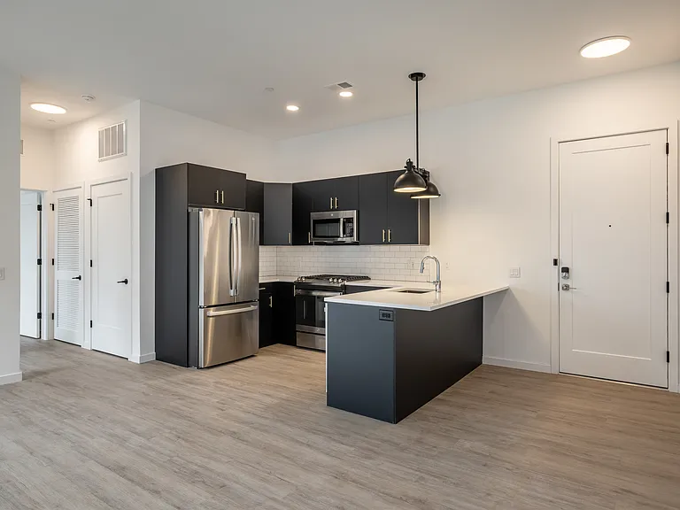 Schuyler Lofts — Photo 10